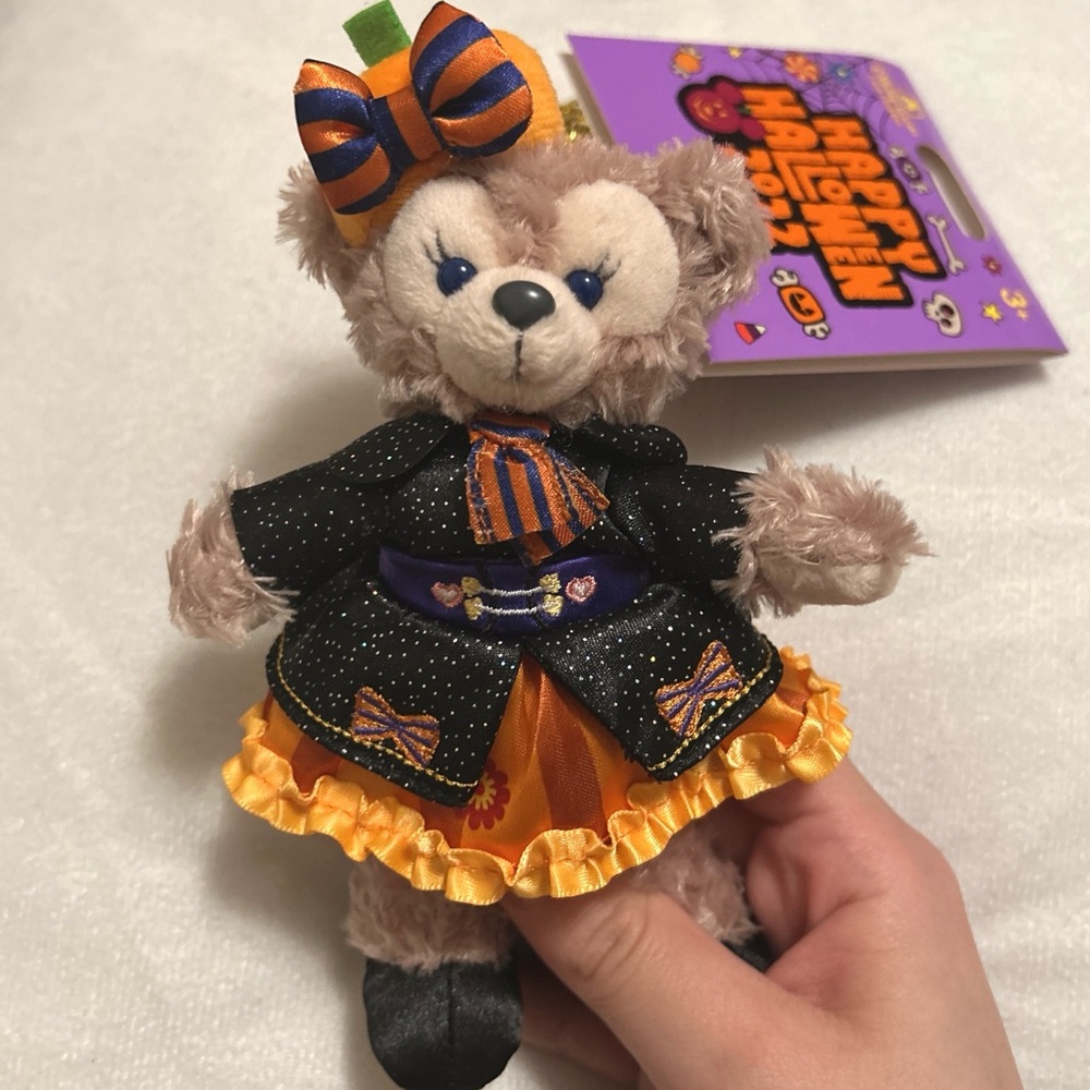 Disney shanghai disneyland
 Shelliemay plush keychain Halloween#Halloween